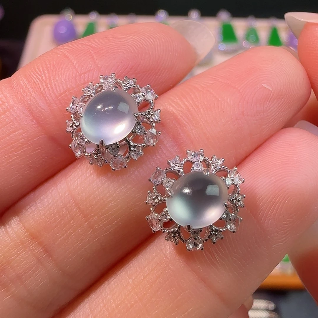 翡翠18K金镶嵌戒指