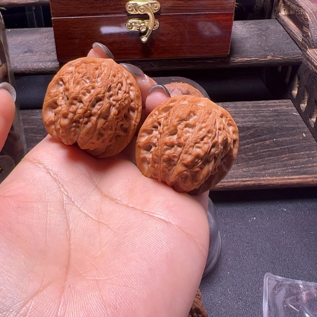 文玩核桃把件小****李血麒麟