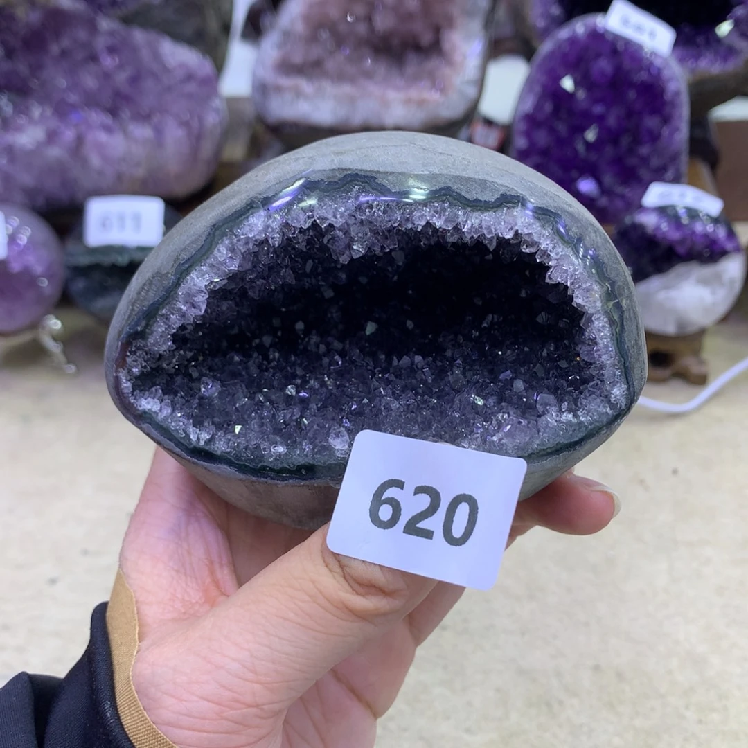 紫晶大型摆件（非配饰）未镶嵌