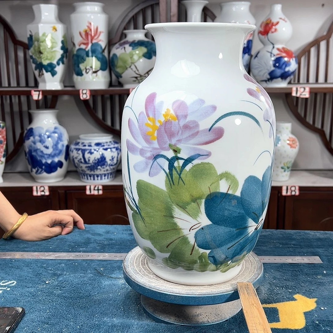 摆件景德镇陶瓷大冬紫荷