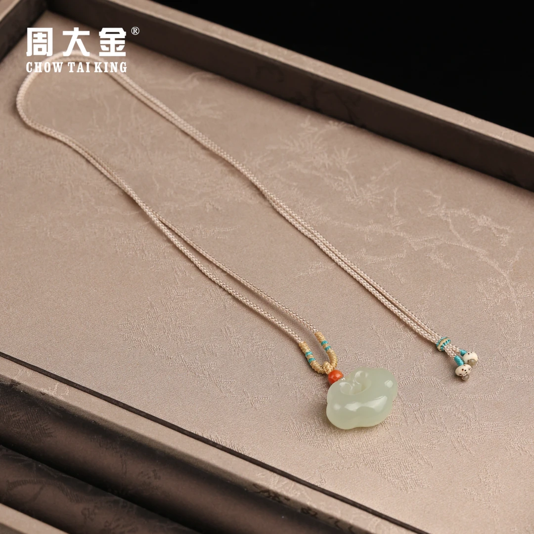 【周大金玉石】和田玉晴水如意项链-X2979-臻