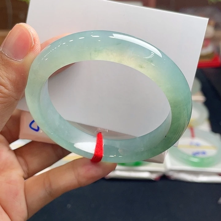 未镶嵌手镯翡翠55.3正圈湖水绿