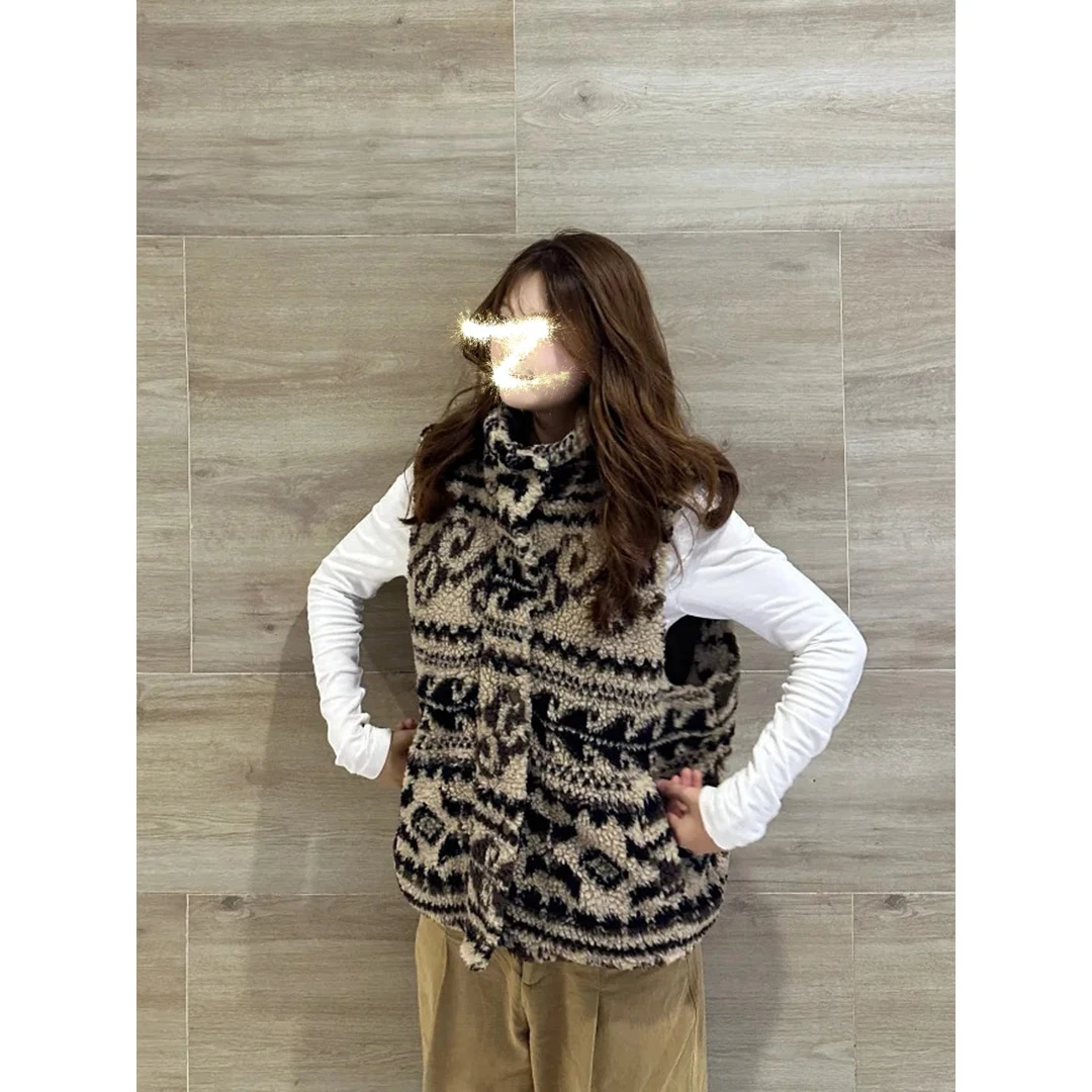 复古费尔岛羊羔绒马甲女秋冬外穿花纹叠穿背心时髦洋气摇粒绒马夹