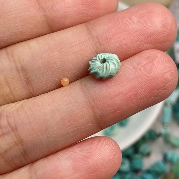 南红玛瑙未镶嵌珠宝奇石