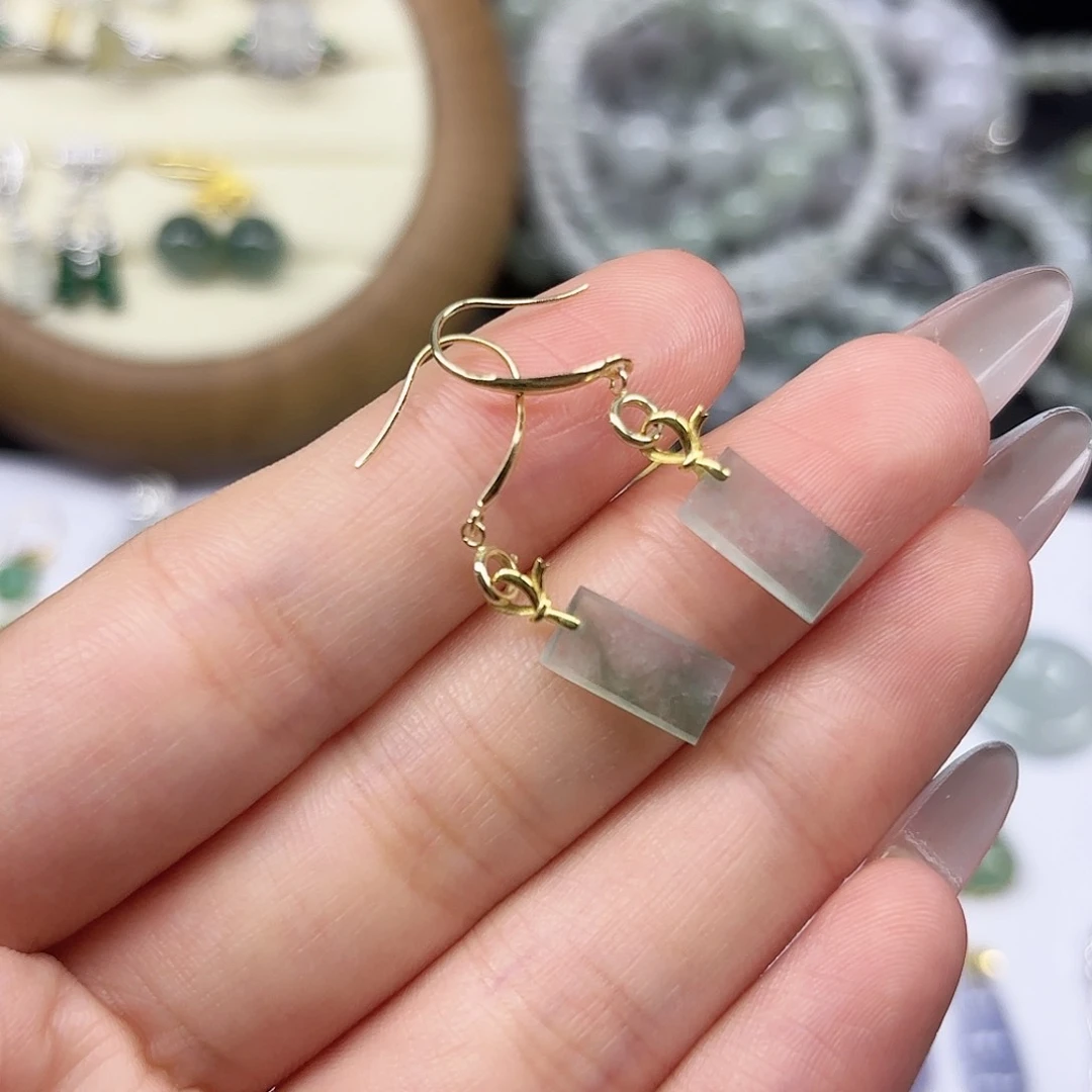 翡翠18K金镶嵌耳饰88888888