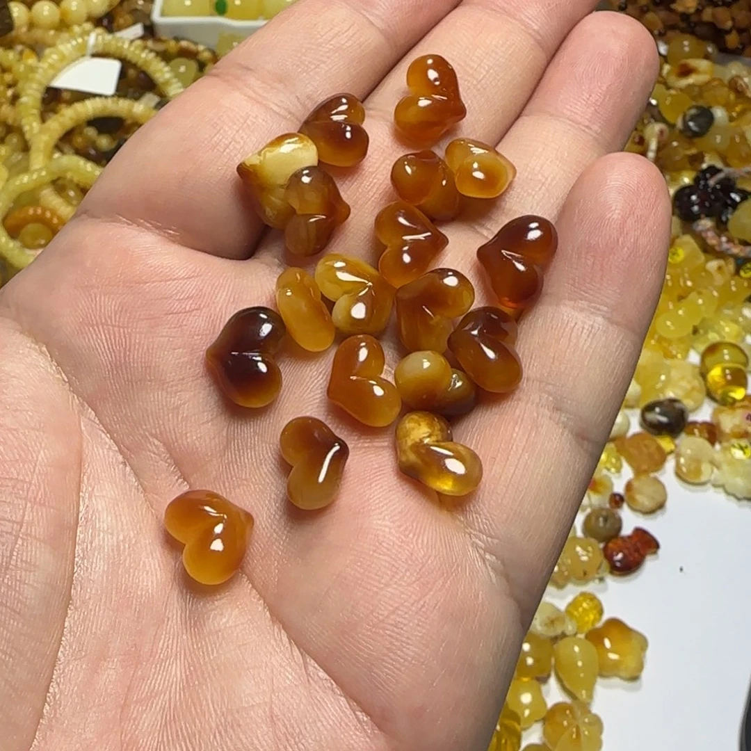 琥珀未镶嵌裸石随机一个多样性发货