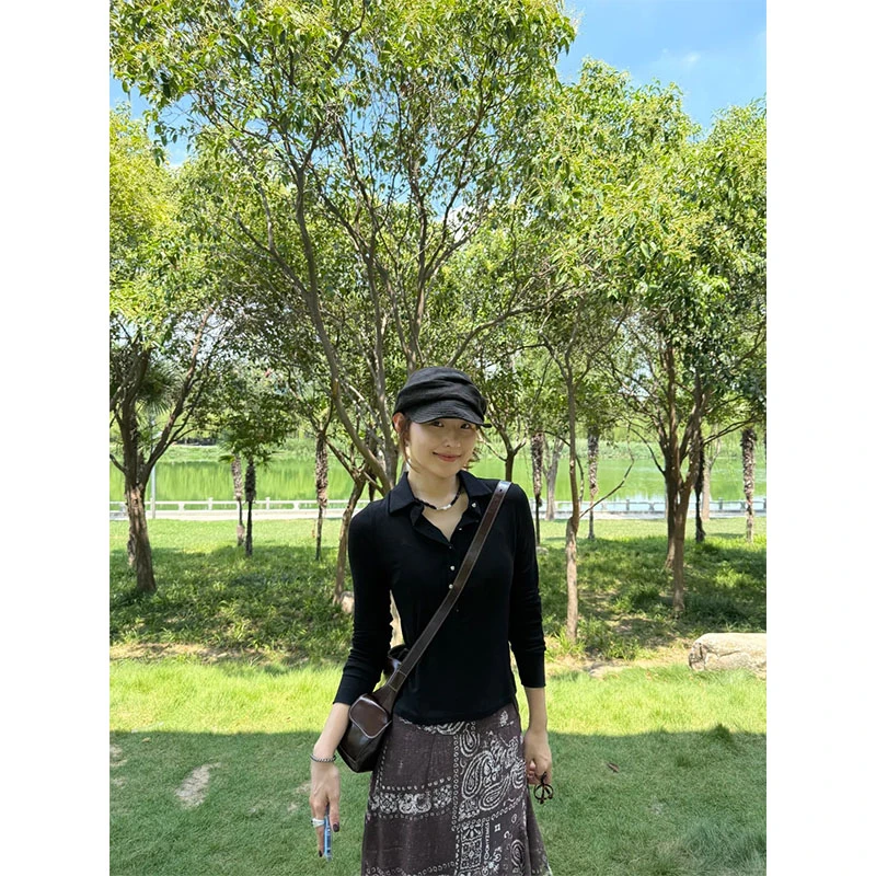 韩版休闲穿搭黑色翻领修身上衣内搭不规则设计感半身长裙咖色外套