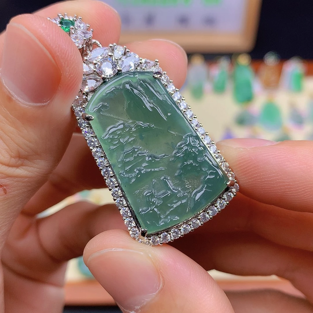 翡翠未镶嵌颈饰翡翠