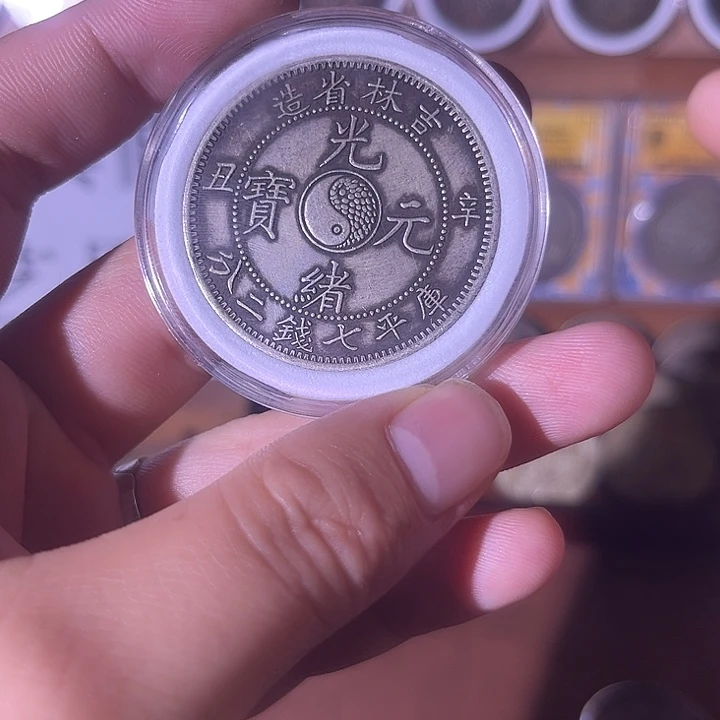 复古 精美龙洋可吹响可翻面工艺品摆件