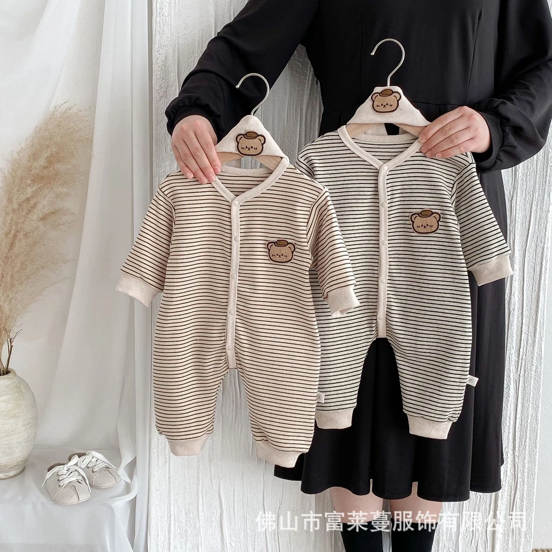 YeeHoO英氏【断码】婴儿连体衣春秋韩版童装婴幼儿小熊条纹保暖爬