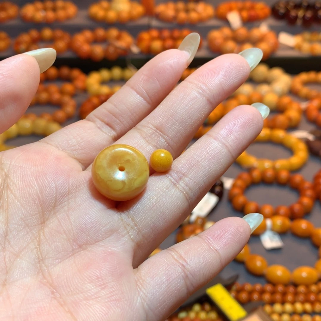 【闪购商品】蜜蜡吊坠(不含链)未镶嵌倚**雨