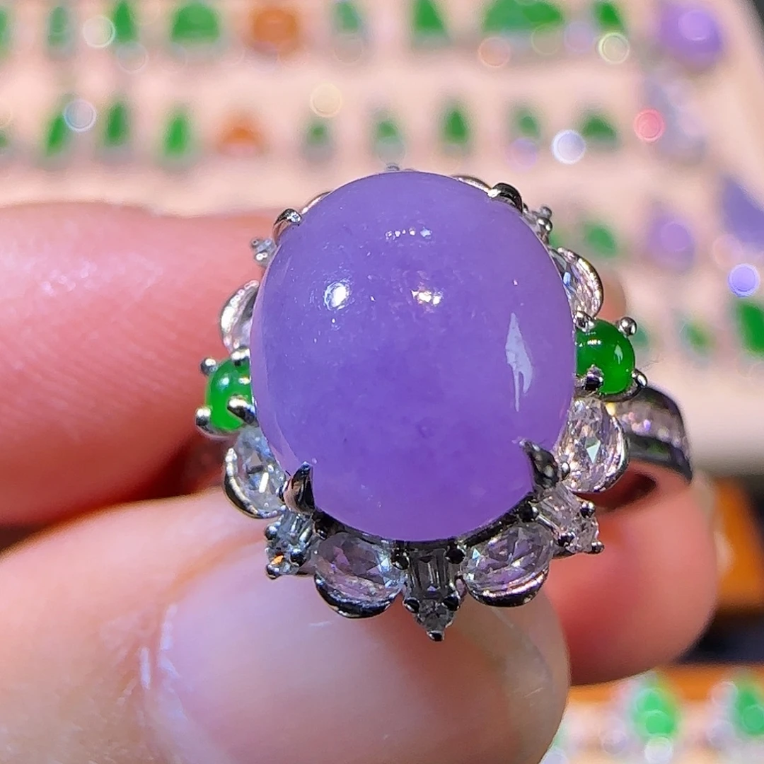 翡翠18K金镶嵌戒指