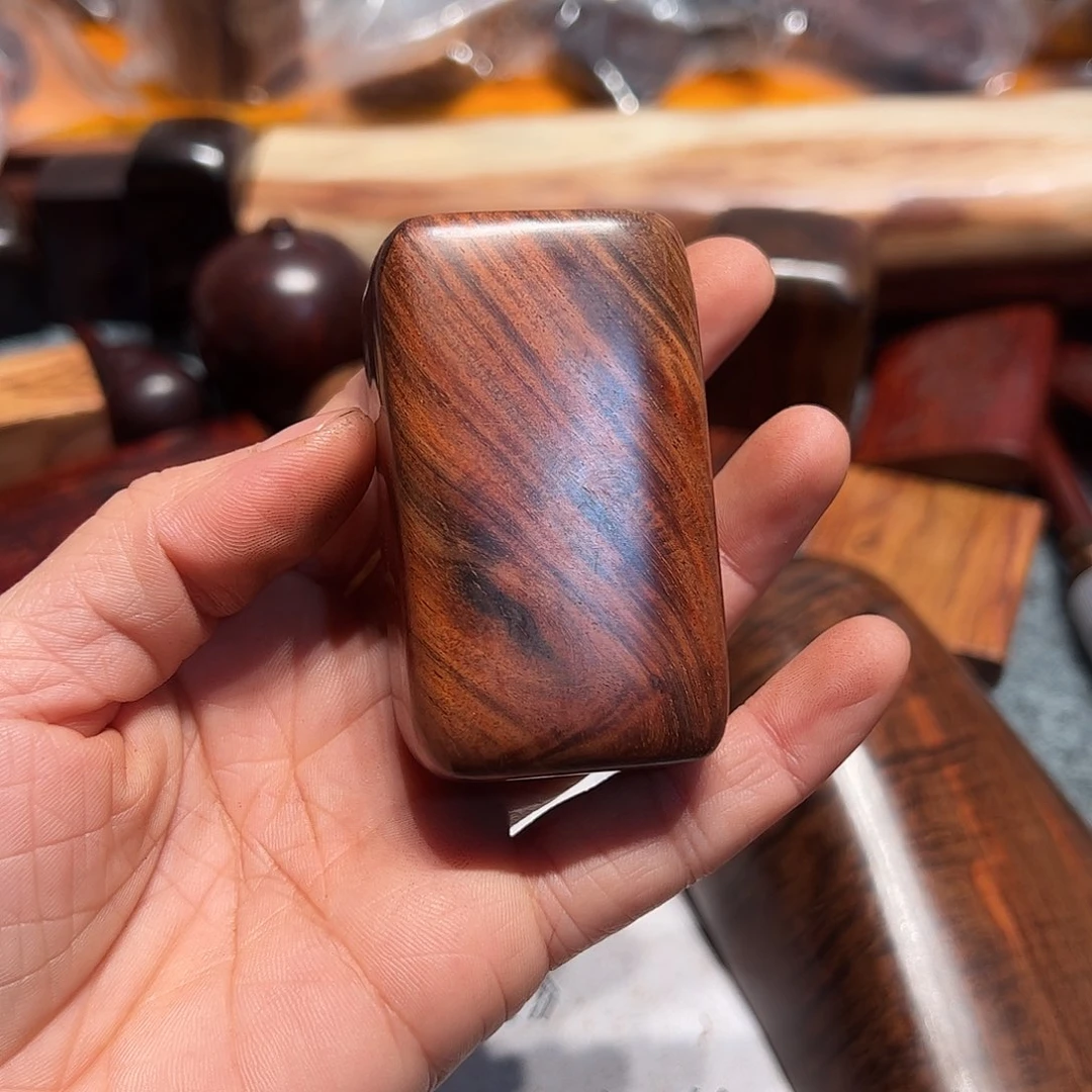 交趾黄檀（大红酸枝）白*