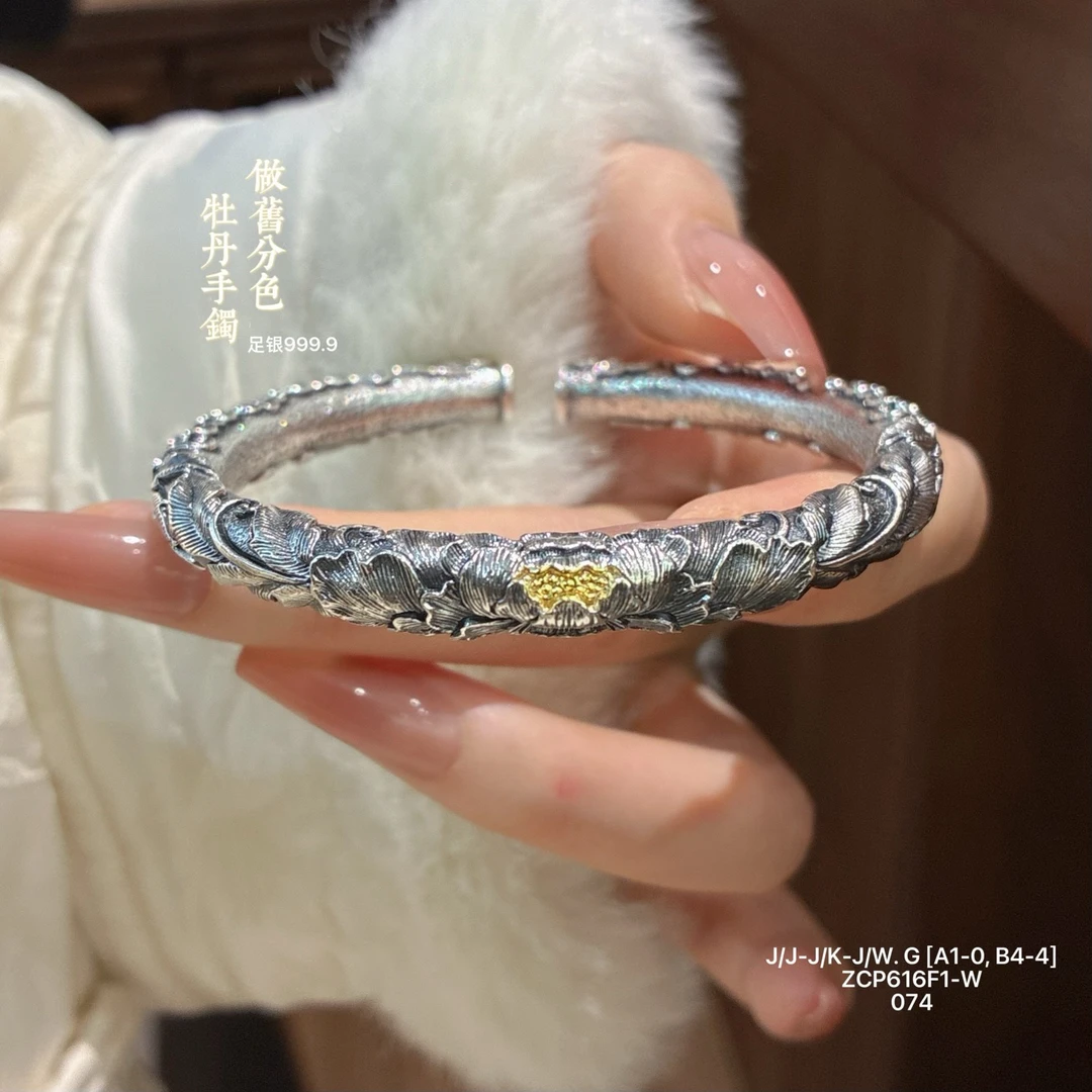足银手镯 足银999.9做旧分色圆棍牡丹实心手镯