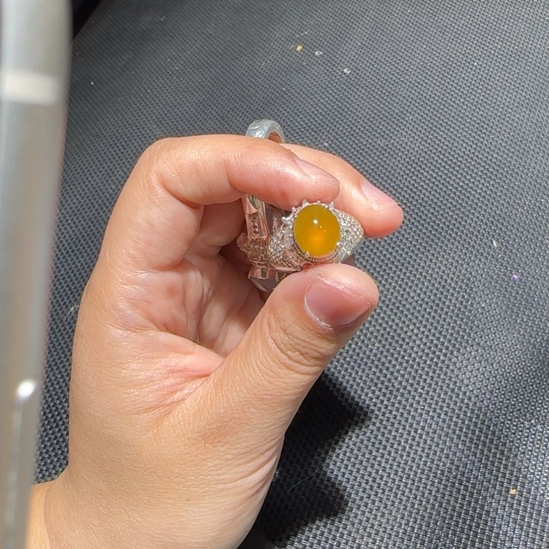 翡翠未镶嵌戒指翡翠