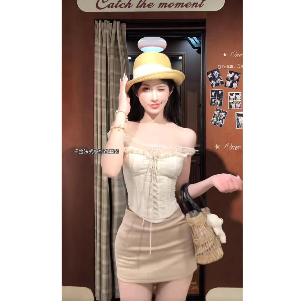 哥弟阿玛施正品法式千金风精致修身拼接一字肩上衣新款纯欲性感包