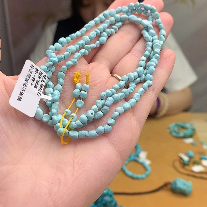 未镶嵌绿松石原矿