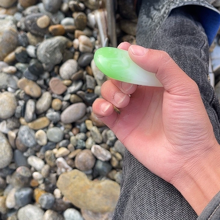 未镶嵌和田玉（糖玉）珠宝奇石