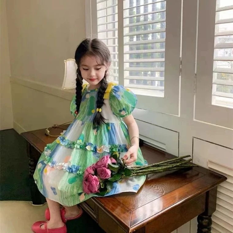 新款2025女童田园风渐变色连衣裙夏季儿童涂鸦油画公主裙宝宝潮