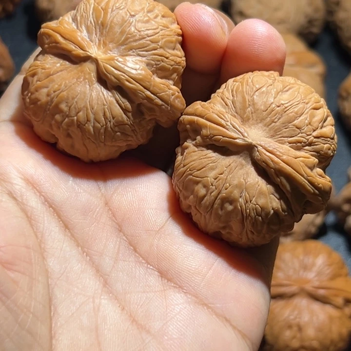 嗦****桃核吊坠999999999