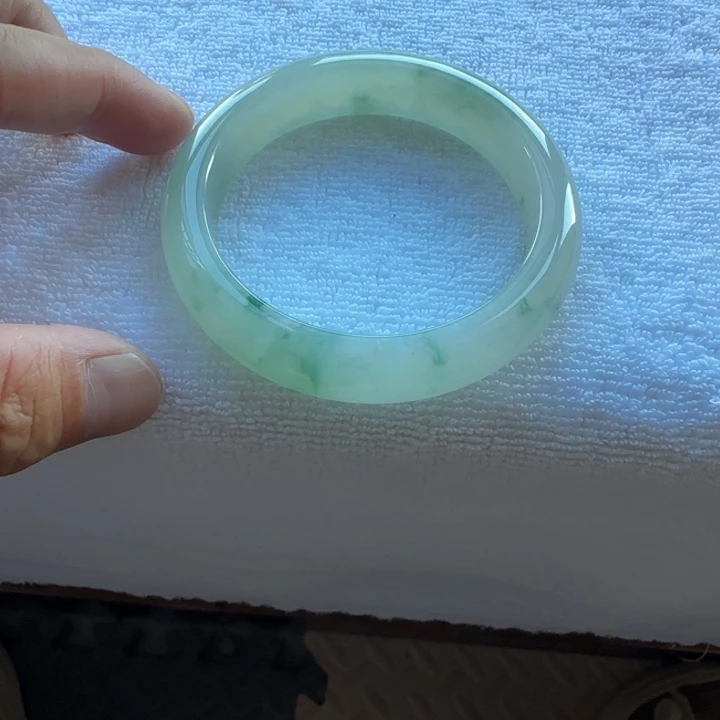 一***丙未镶嵌手镯翡翠糯冰