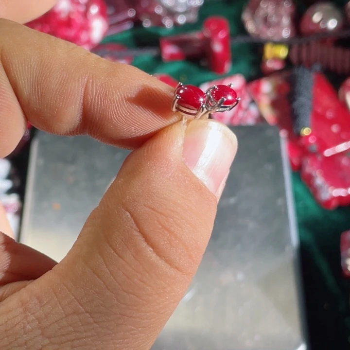 天然辰砂原石首饰