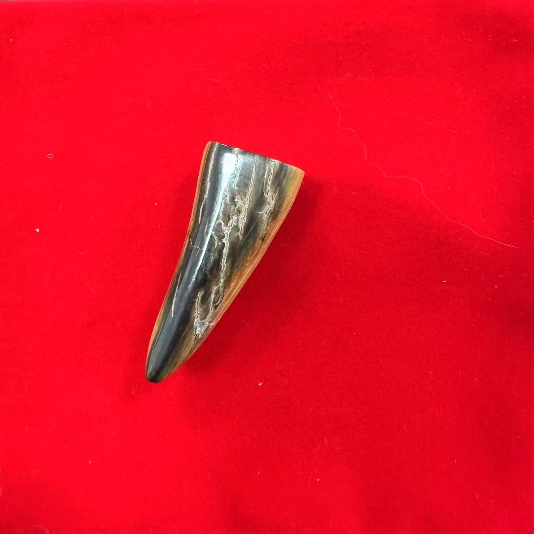 精品猛犸牙挂件HLW0203-4