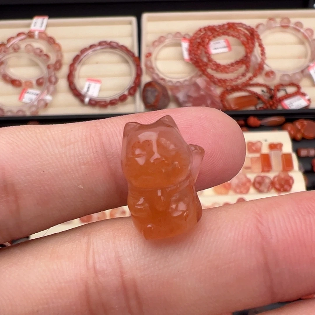 南红玛瑙未镶嵌川料招财猫