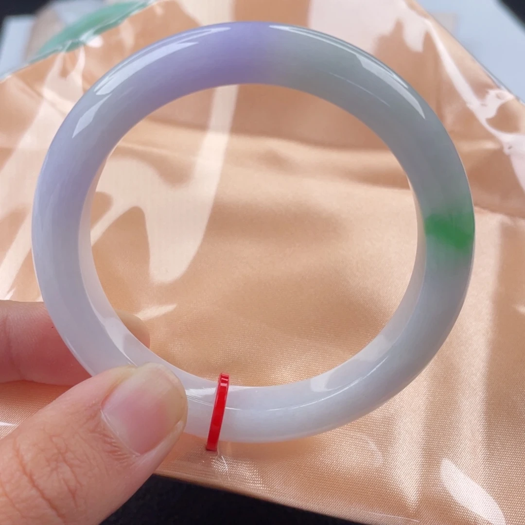 翡翠手镯未镶嵌53.9圈