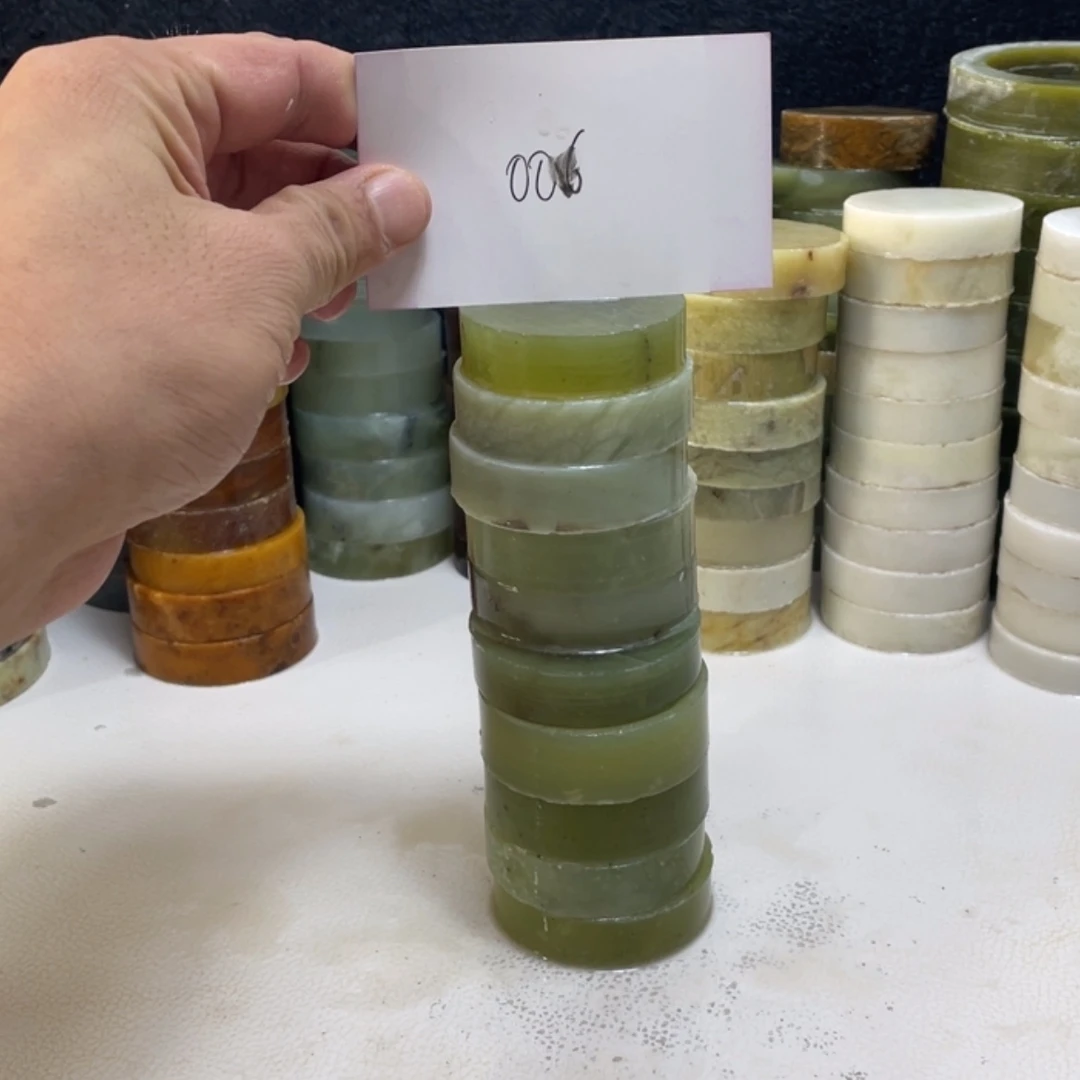 【闪购商品】蛇纹石玉珠宝半成品未镶嵌鹤**水