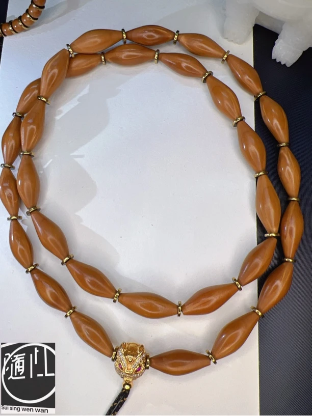 随性文玩出品，(0.8➕直心小籽)高规整度，镜面抛光，橄榄核脖挂