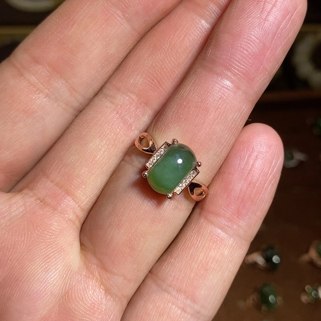 【闪购商品】银S925镶嵌戒指和田玉（碧玉）