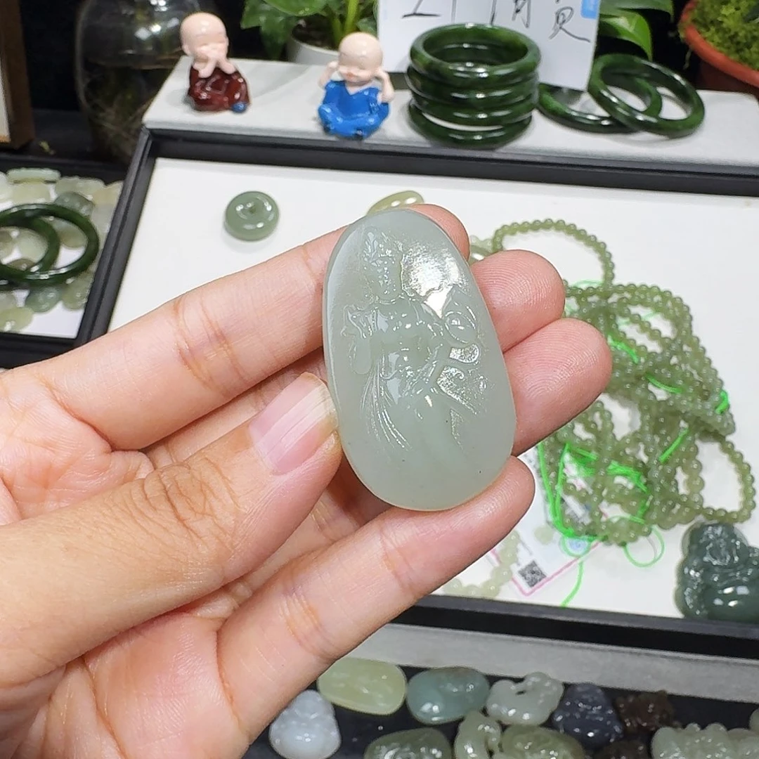 和田玉未镶嵌颈饰