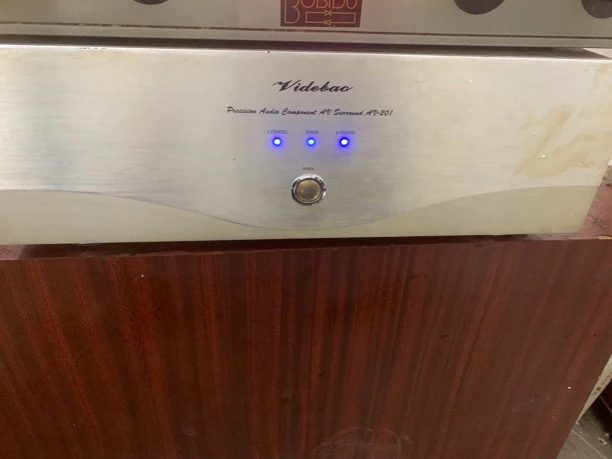 9新  二手5.1纯后级功放机，品相一般，不包邮