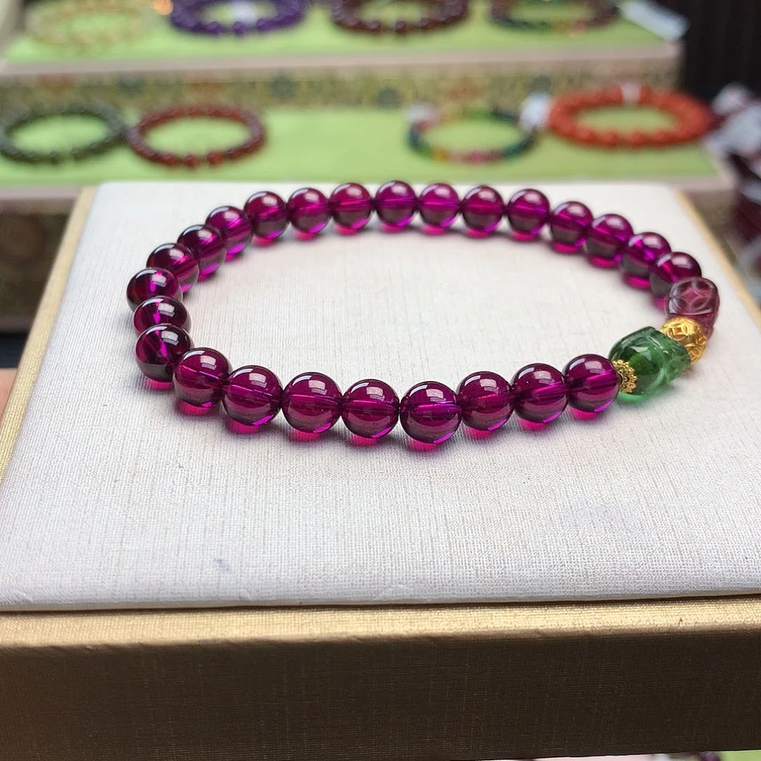 海***宝石榴石手串未镶嵌6.9