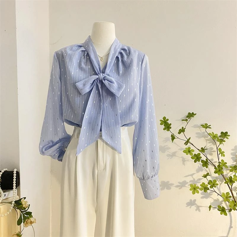 V领蝴蝶结雪纺2025春秋宽松百搭灯笼袖衬衫女设计感洋气长袖上衣