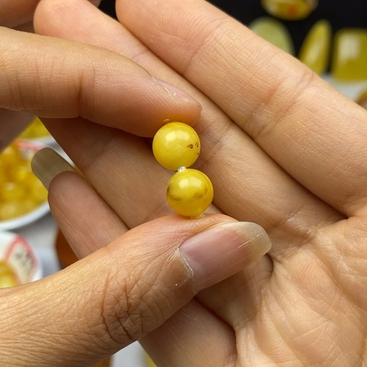 夏***凉裸石蜜蜡未镶嵌瑕疵