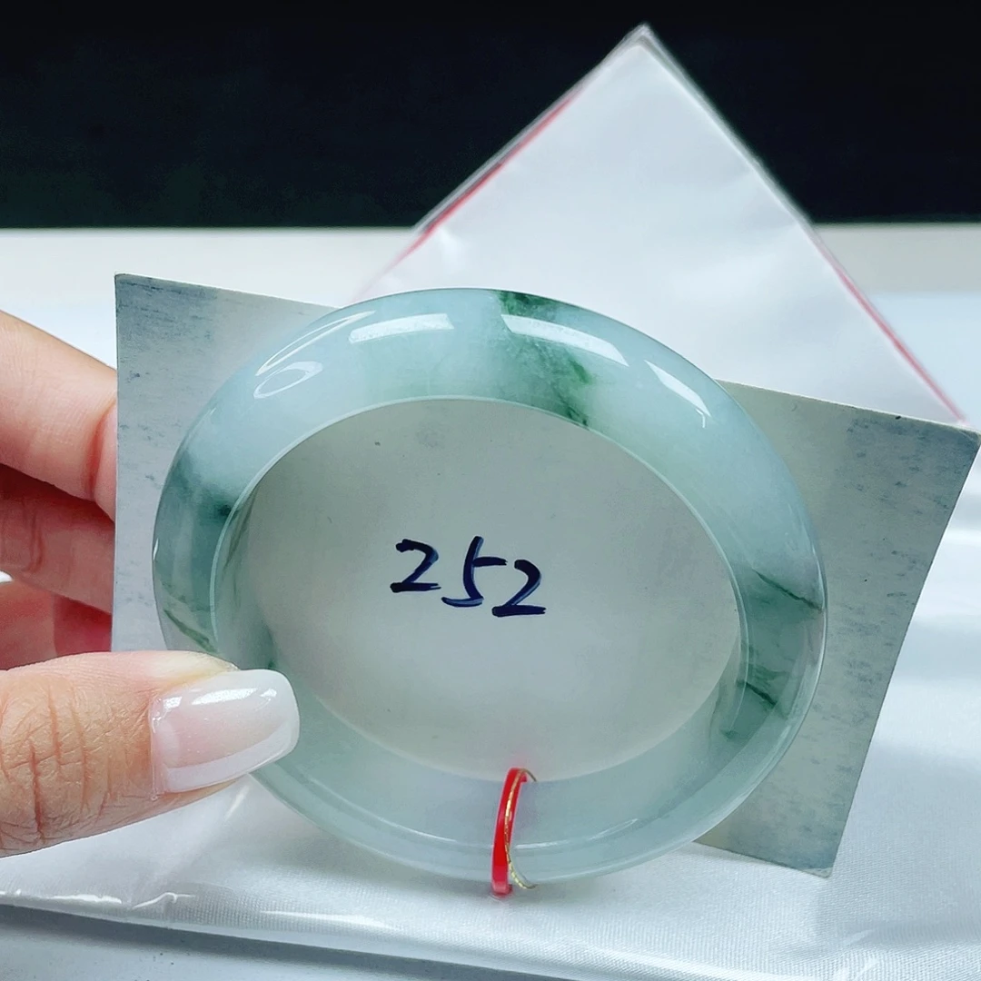 翡翠未镶嵌手镯 正圈55