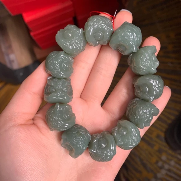 和田玉醒狮20mm手串