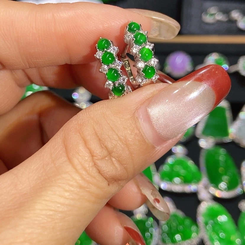 【闪购商品】翡翠耳饰未镶嵌天然翡翠
