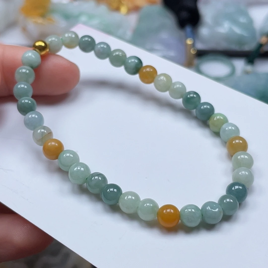 翡翠未镶嵌颈饰卡5.6mm