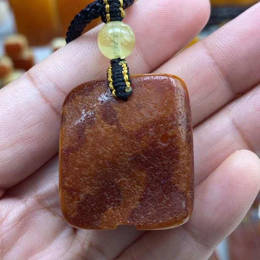 【闪购商品】琥珀颈饰未镶嵌