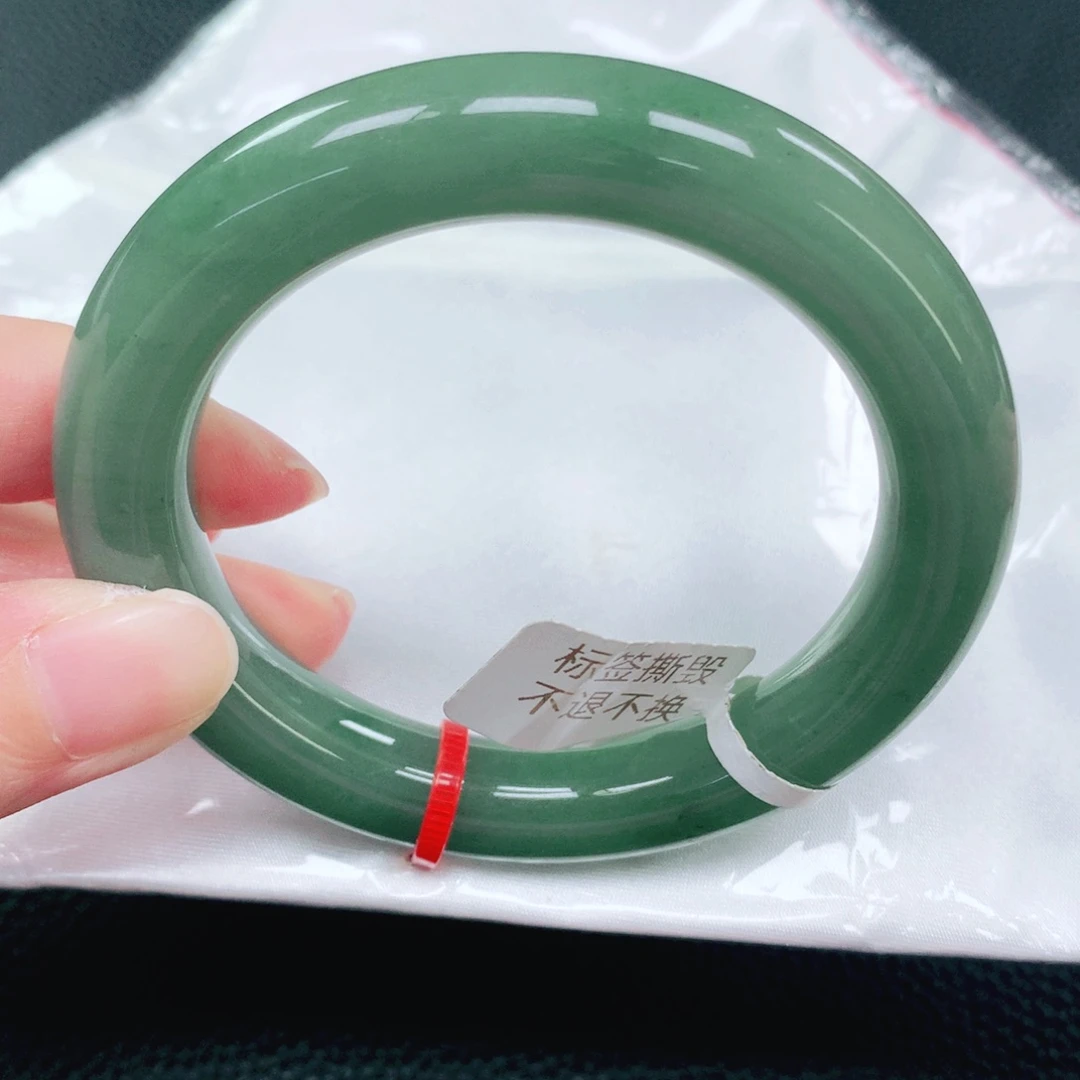 翡翠未镶嵌手镯53圈
