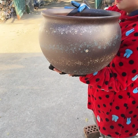 口32高24瑕疵一个盆。