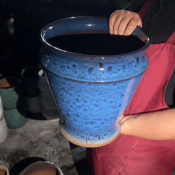 花盆紫砂口25高30瑕疵瑕疵