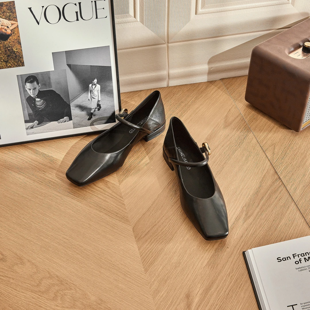 2025新款单鞋淑女风复古百搭中跟英伦风女鞋单鞋SL24711