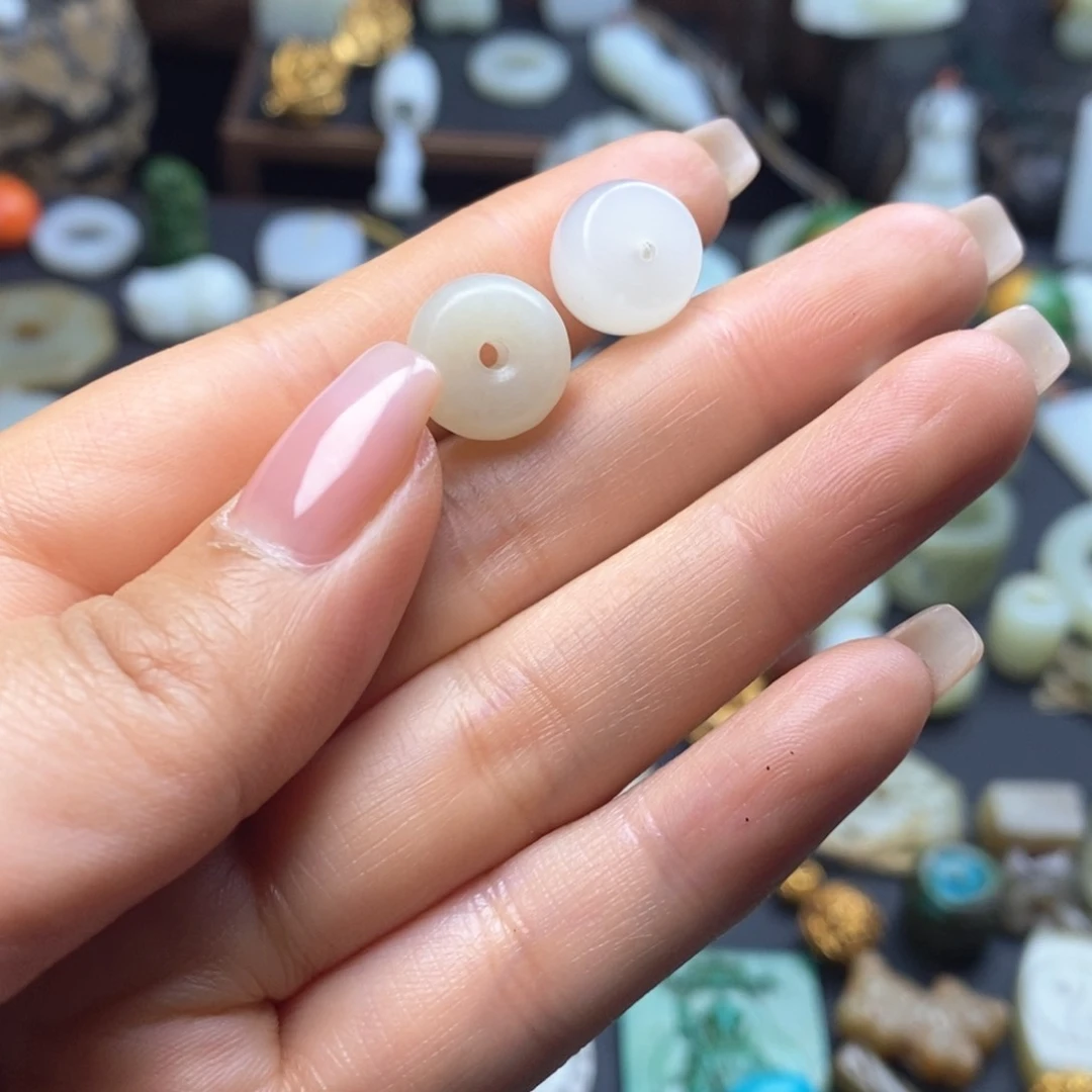 未镶嵌颈饰玛瑙/玉髓菠*