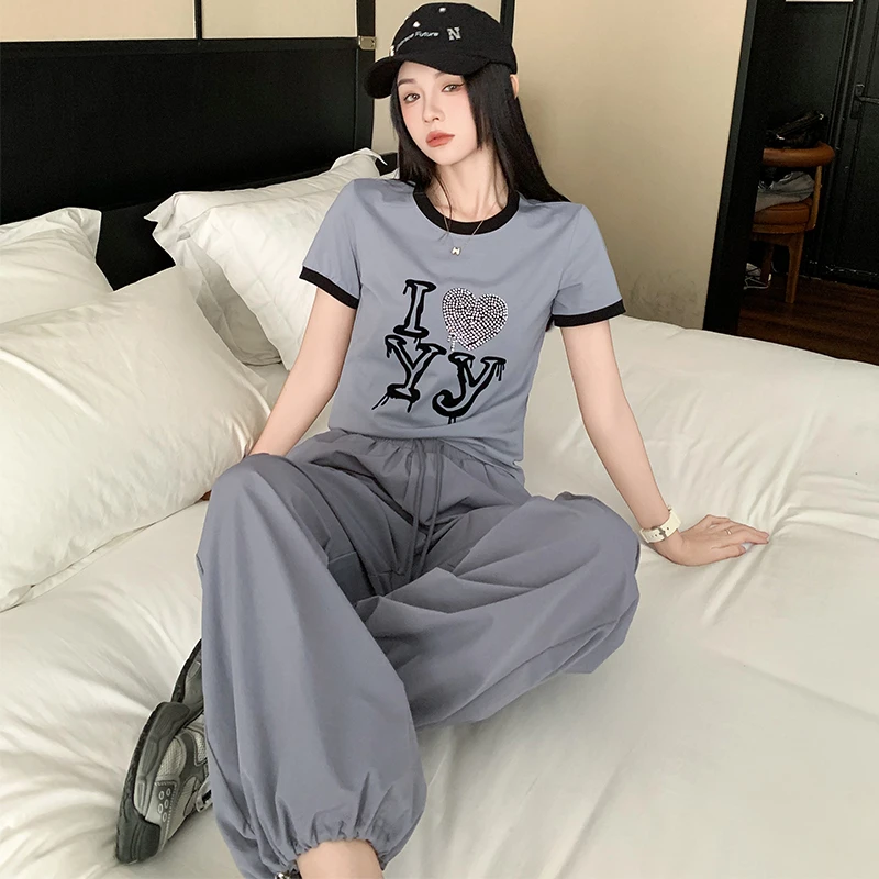 灰色高级感休闲运动套装女夏季新款短袖潮牌痞帅炸街工装裤两件套