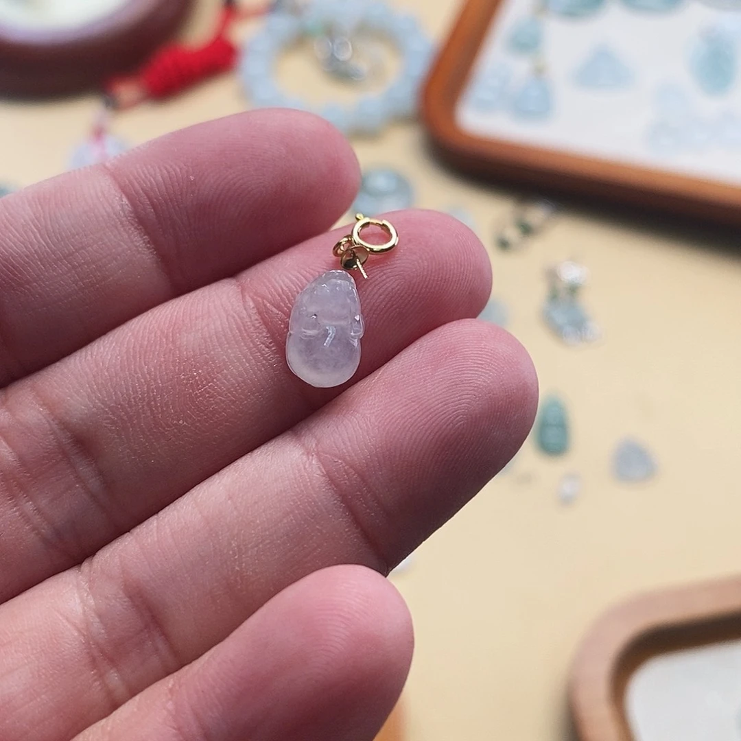 翡翠颈饰18K金镶嵌呦*貔貅