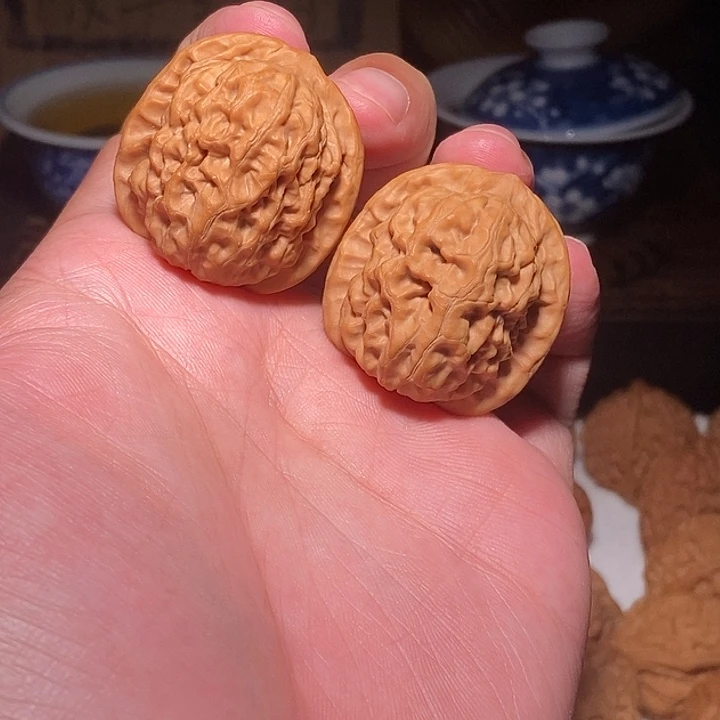 文玩核桃手把件承德霸王